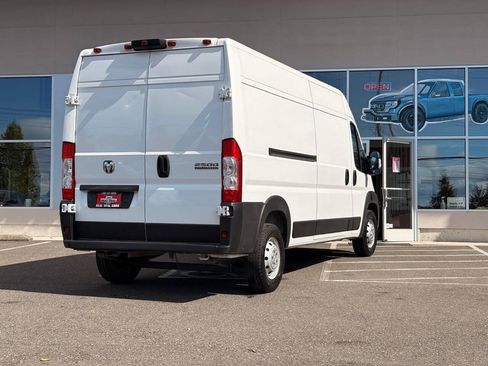 Used 2023 RAM ProMaster 2500 FWD image 37
