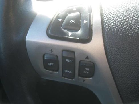 Used 2013 Ford Taurus Limited image 30