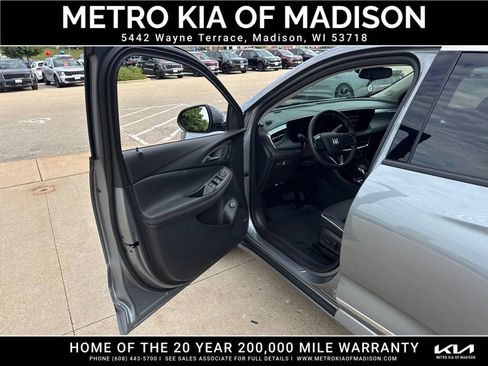 Used 2026 Buick Encore GX Avenir w/ Avenir Convenience Package AWD/4WD image 11