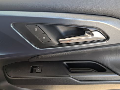 Used 2024 Chevrolet Equinox EV LT w/ LPO, Blackout Package image 19