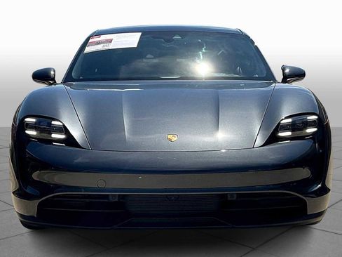 Used 2024 Porsche Taycan image 3