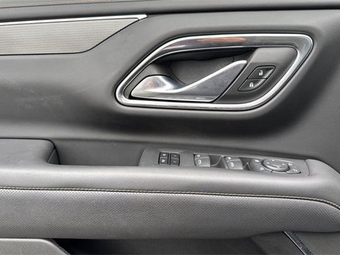 Used 2023 GMC Yukon AT4 image 11