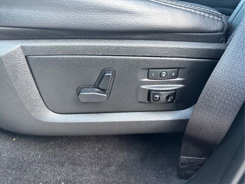 Used 2017 RAM 1500 Laramie w/ Convenience Group AWD/4WD image 33