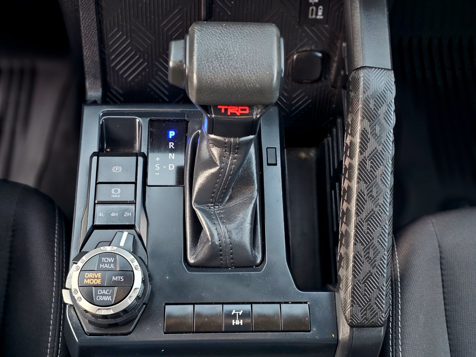 Used 2025 Toyota Tacoma TRD Off-Road AWD/4WD image 25