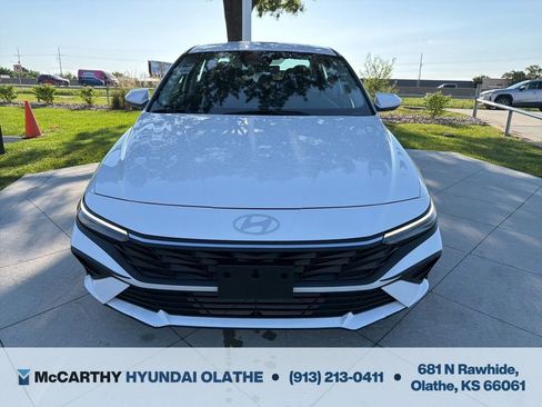 Certified 2024 Hyundai Elantra SEL FWD image 12