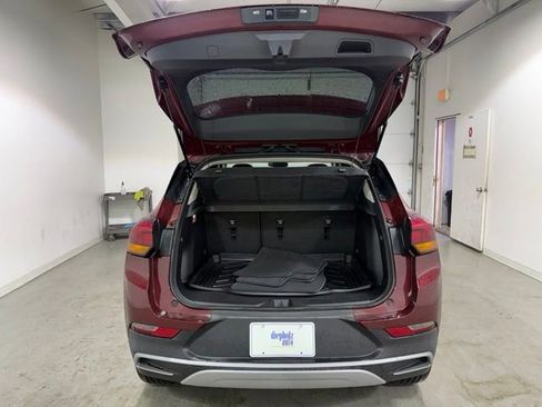 Used 2024 Buick Encore GX Preferred w/ Comfort Package AWD/4WD image 8