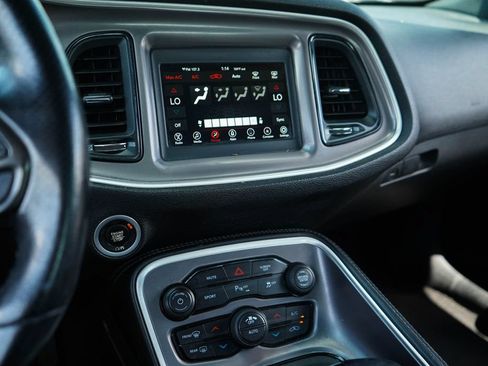 Used 2022 Dodge Challenger GT RWD image 8
