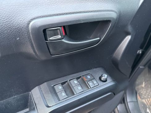 Used 2021 Toyota Tacoma SR image 16