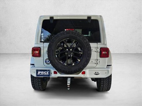 Used 2021 Jeep Wrangler Unlimited Sahara AWD/4WD image 6