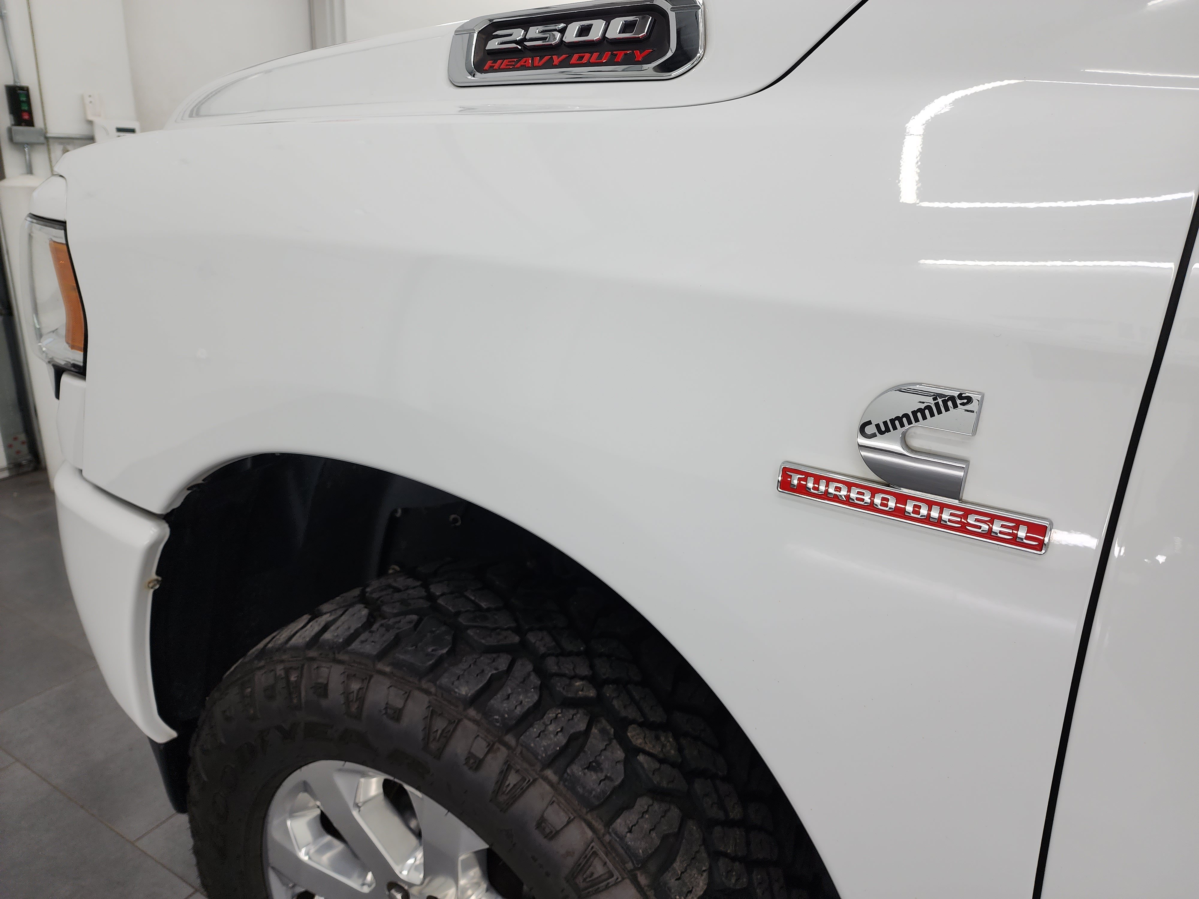 Used 2023 RAM 2500 Big Horn w/ Level 1 Equipment Group AWD/4WD image 32