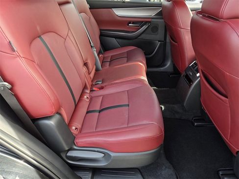 Used 2025 MAZDA CX-70 3.3 Turbo S w/ Premium Package image 19