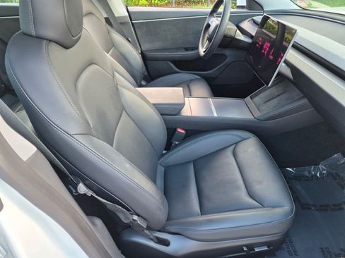 Used 2025 Tesla Model 3 Long Range AWD/4WD image 21