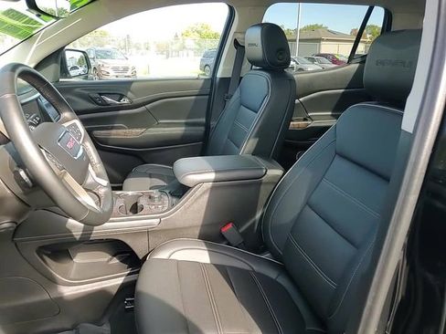 Used 2023 GMC Acadia Denali w/ Denali Ultimate Package image 12