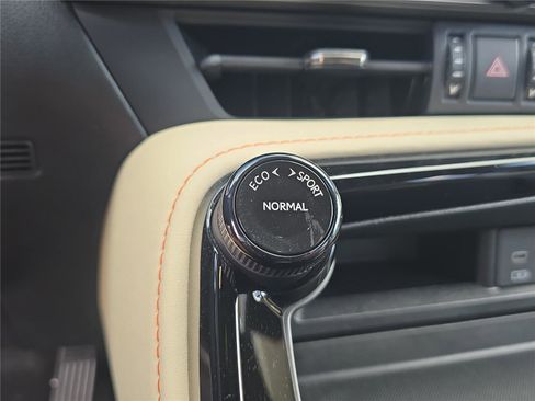 Used 2024 Lexus NX 250 w/ Towing Package (2000 Lbs) image 21