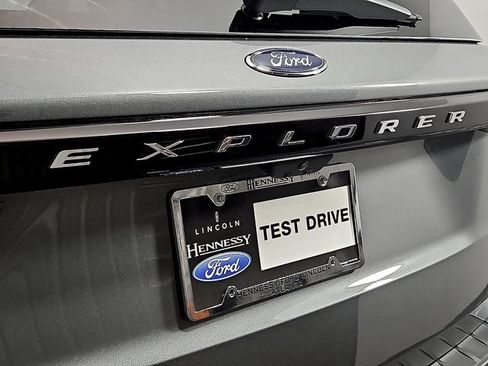 Used 2026 Ford Explorer Active w/ Active Comfort Package RWD image 24