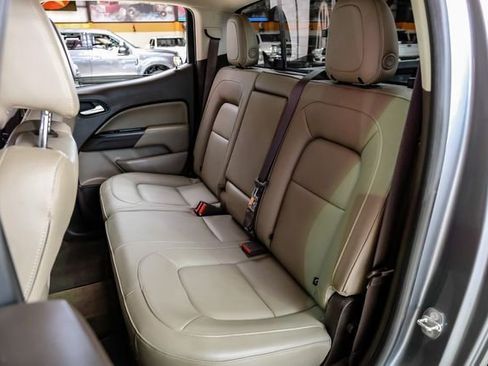 Used 2018 GMC Canyon SLT image 34