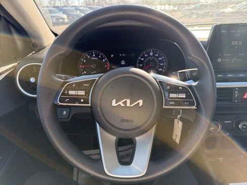 Used 2023 Kia Forte LXS image 21