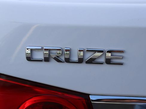 Used 2016 Chevrolet Cruze LT FWD image 47