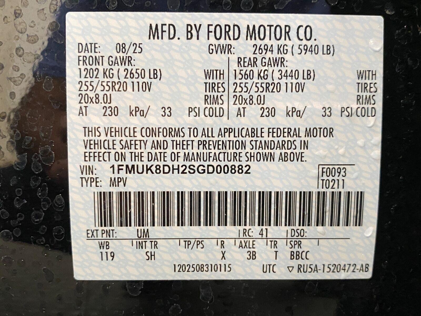 Used 2025 Ford Explorer Active w/ Active Comfort Package AWD/4WD image 34