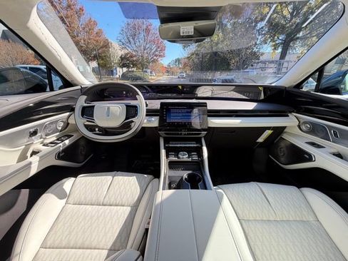 New 2026 Lincoln Nautilus Black Label image 10