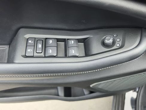 Used 2021 Jeep Grand Cherokee L Laredo AWD/4WD image 13