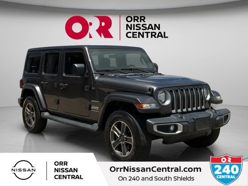 Used 2023 Jeep Wrangler Unlimited Sahara AWD/4WD image 3
