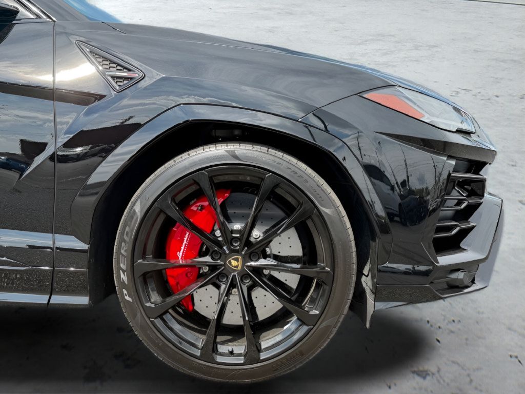 Used 2021 Lamborghini Urus AWD/4WD image 43