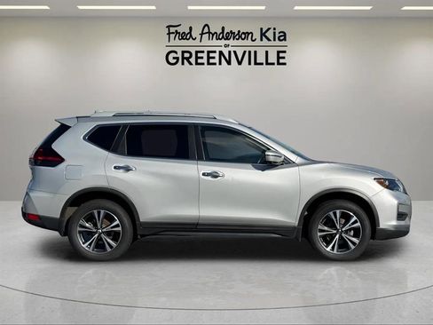 Used 2019 Nissan Rogue SV w/ Premium Package image 6