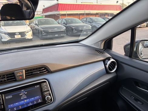 Used 2025 Nissan Versa SV image 35