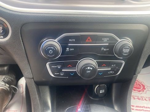 Used 2022 Dodge Charger SXT w/ Leather Interior Group image 23