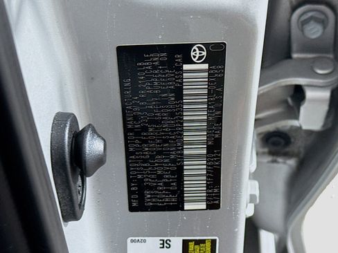 Used 2024 Toyota Corolla LE FWD image 39