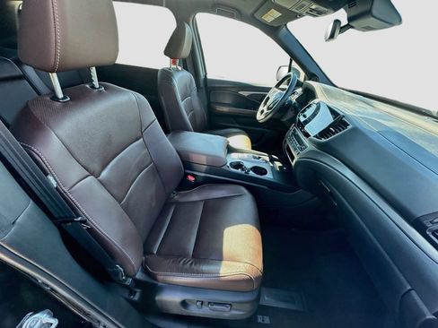 Used 2024 Honda Passport EX-L image 29