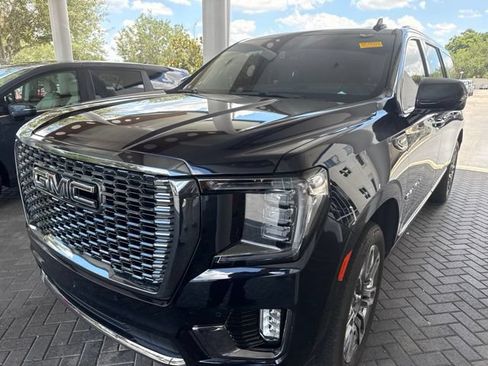 Used 2024 GMC Yukon XL Denali Ultimate AWD/4WD image 3
