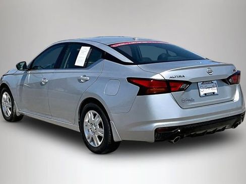 Used 2024 Nissan Altima 2.5 SR FWD image 4