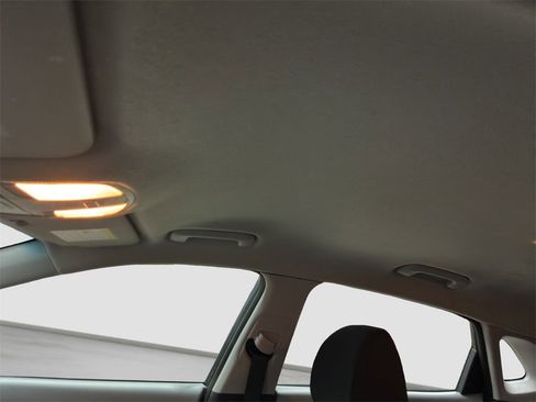 Used 2021 Hyundai Kona SE image 7