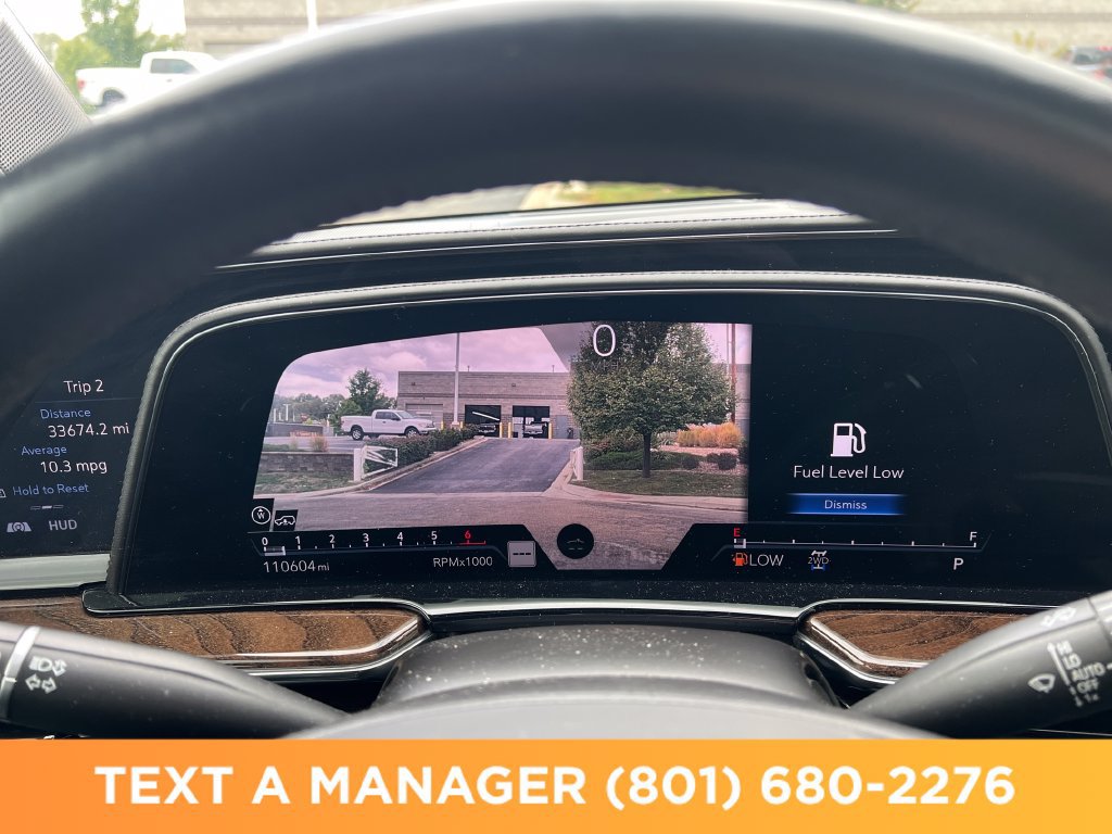 Used 2021 Cadillac Escalade ESV Premium Luxury Platinum AWD/4WD image 18
