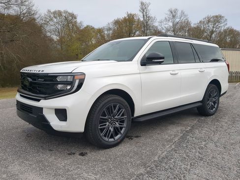 New 2026 Ford Expedition Max Platinum w/ Stealth Appearance Package AWD/4WD image 6