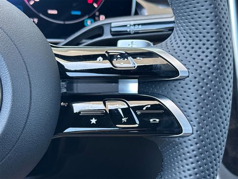 New 2025 Mercedes-Benz GLC 300 4MATIC image 28