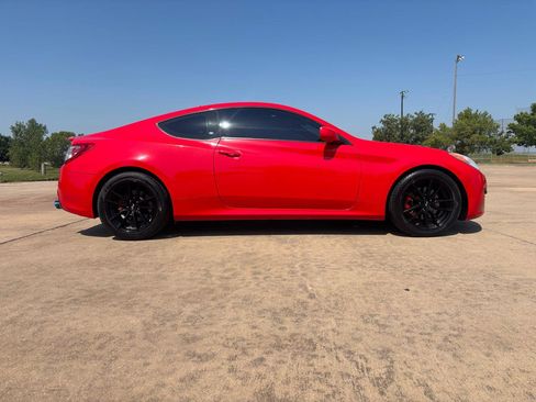 Used 2011 Hyundai Genesis 2.0T image 20