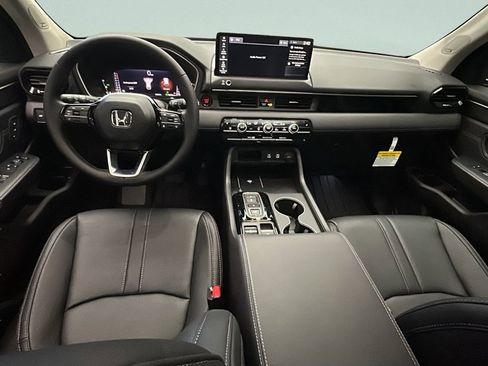 New 2026 Honda Pilot Touring image 22