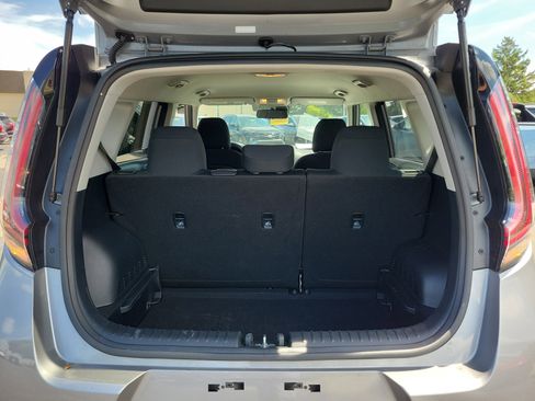 Used 2024 Kia Soul LX w/ Option Group 015 image 8
