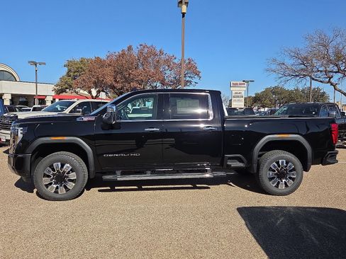 New 2026 GMC Sierra 2500 Denali w/ Denali Reserve Package AWD/4WD image 2
