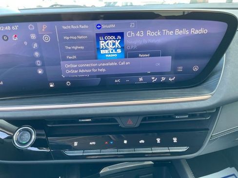 Used 2025 Buick Envision Sport Touring AWD/4WD image 20