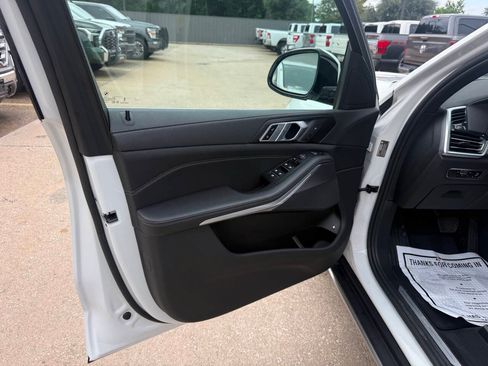 Used 2023 BMW X5 xDrive45e w/ Executive Package AWD/4WD image 8