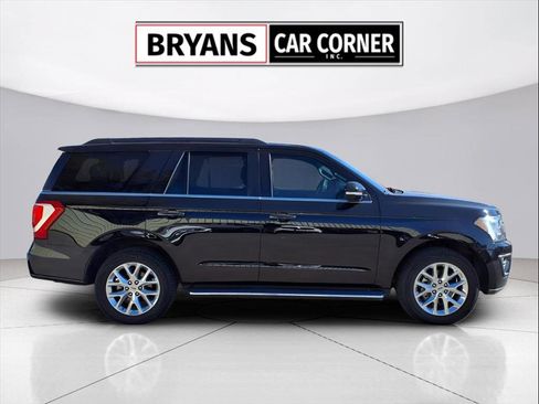 Used 2020 Ford Expedition XLT w/ Equipment Group 202A image 2