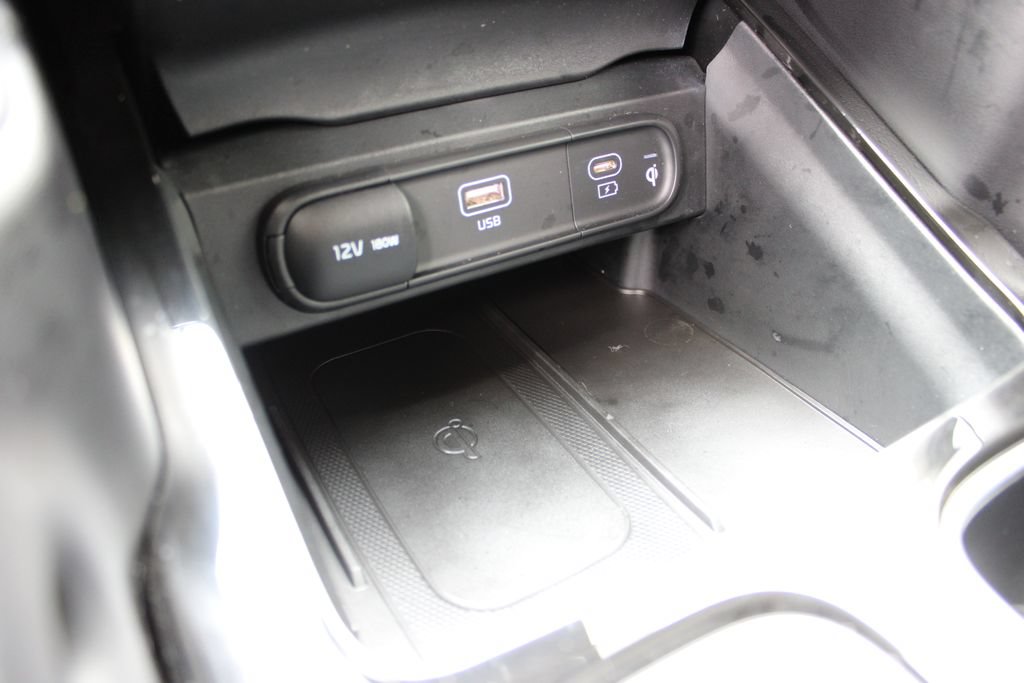 Used 2024 Kia Telluride EX w/ EX Captain's Chair Package AWD/4WD image 24