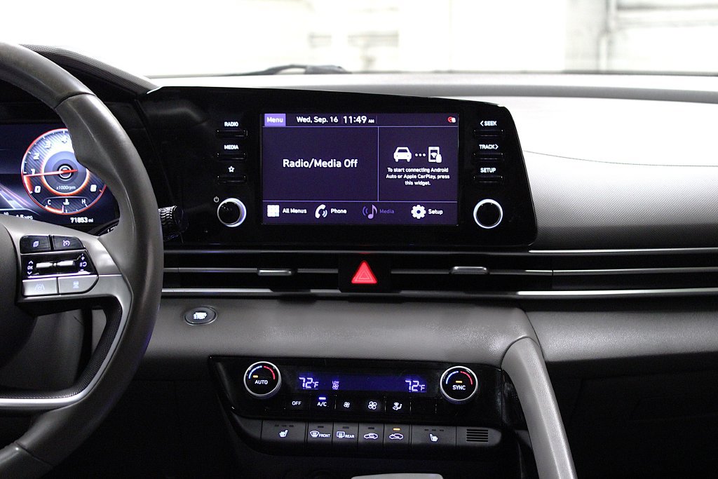 Used 2021 Hyundai Elantra SEL w/ Convenience Package FWD image 15