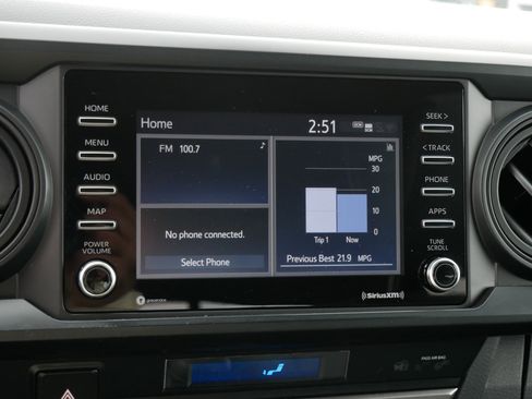 Used 2022 Toyota Tacoma SR image 22