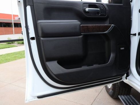 Certified 2022 GMC Sierra 3500 Denali AWD/4WD image 46