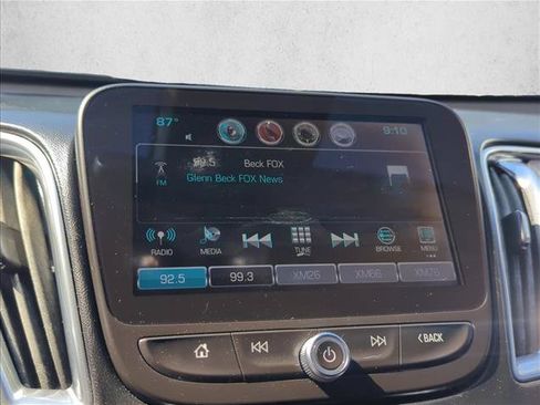 Used 2017 Chevrolet Malibu Premier w/ Premier Sun and Wheel Package FWD image 21